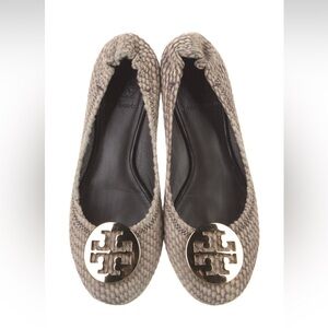 Tory Burch women’s Ponyhair travel ballet flats